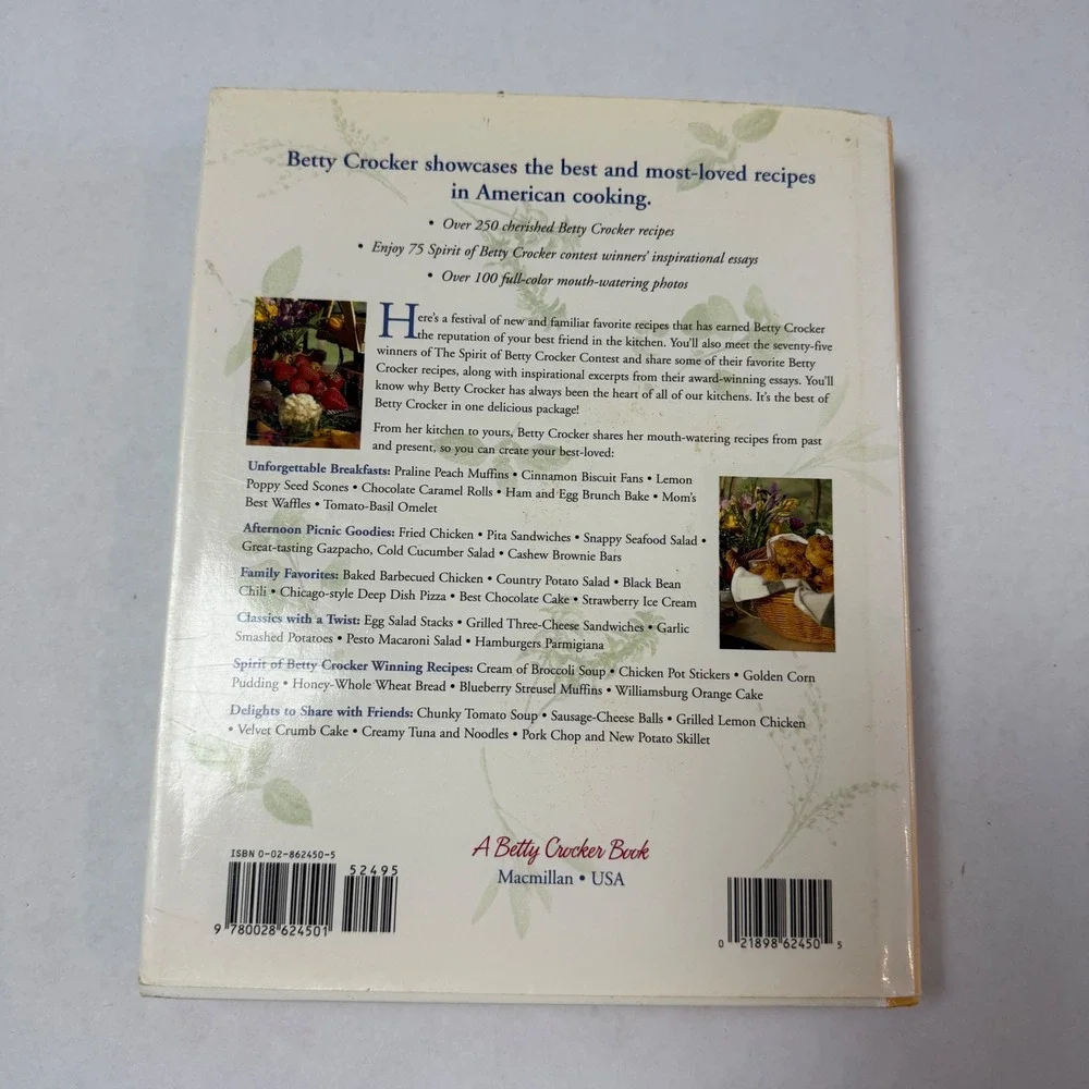 Betty Crocker's‎ Best-Loved Recipes Hardcover Cookbook 1999 First Edition